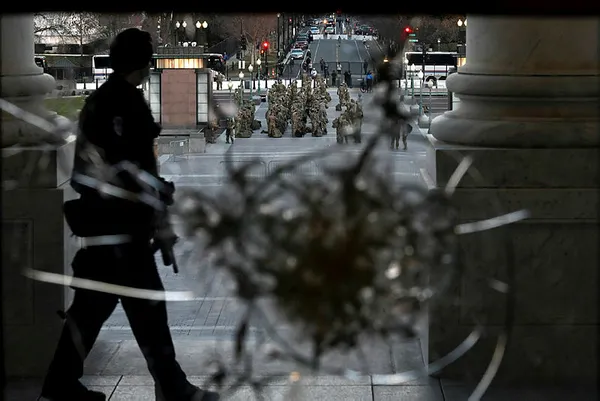 Pentagon işi sıkıya aldı! Joe Biden için 25 bin asker hazırlanıyor