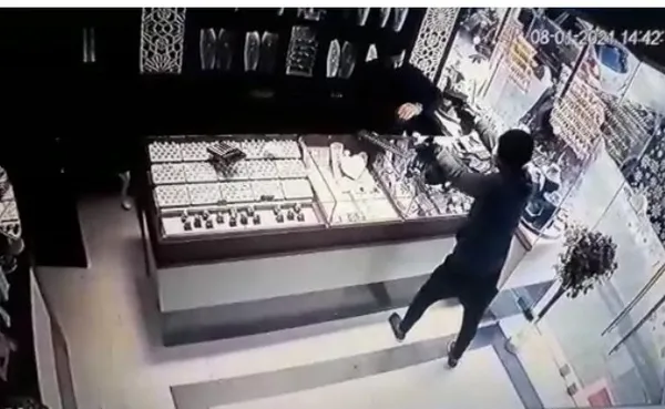 SON DAKİKA | İstanbul Çekmeköy’deki kuyumcu soygunun görüntüleri ortaya çıktı | Video haber... - 2