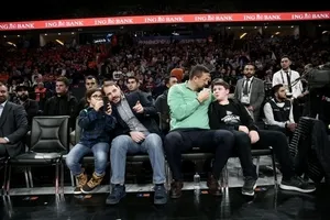 Hazine ve Maliye Bakanı Berat Albayrak da All Star maçını izledi