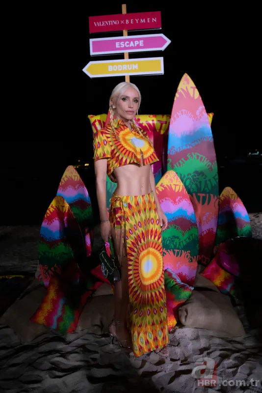 Gülşen skandallarında çıtayı sürekli yükseltiyor: “En masum yerlerimiz olan memelerimiz açık olsun, bırakın” 1