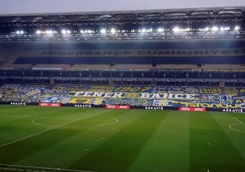 Fenerbahçe taraftarından dev pankart