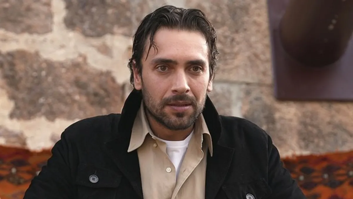 Taşacak Bu Deniz'in Adil'i Ulaş Tuna Astepe'nin 6 yıllık eski aşkı yönetmen çıktı