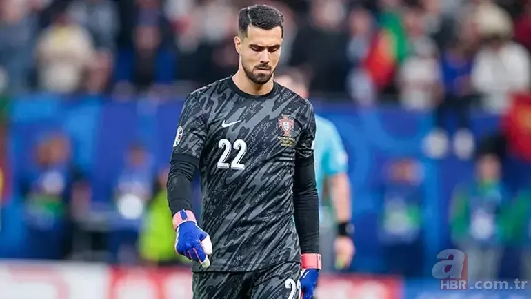 Galatasaray'dan çifte transfer operasyonu! Menajeri İstanbul’a gelecek 6