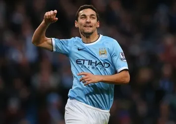 Fenerbahçe'den Jesus Navas'a 4 yıllık teklif