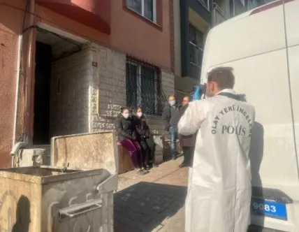 maltepede-gozu-donen-koca-dehset-sacti-cocuklarini-odaya-kilitleyip-once-esini-sonra-kendini-vurdu-1644217743650.jpg Maltepe’de gözü dönen koca dehşet saçtı! Çocuklarını odaya kilitleyip önce eşini sonra kendini vurdu - 5