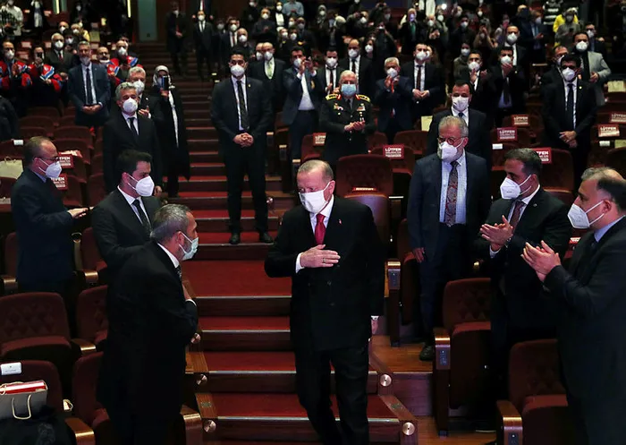 Başkan Erdoğan: İstiklal Marşı etrafında kenetlenmeliyiz