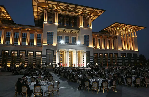 baskan-recep-tayyip-erdogan-turkiye-hadiseleri-tribunden-izleyemez-1691524357253.jpg Başkan Recep Tayyip Erdoğan: Türkiye hadiseleri tribünden izleyemez - 7