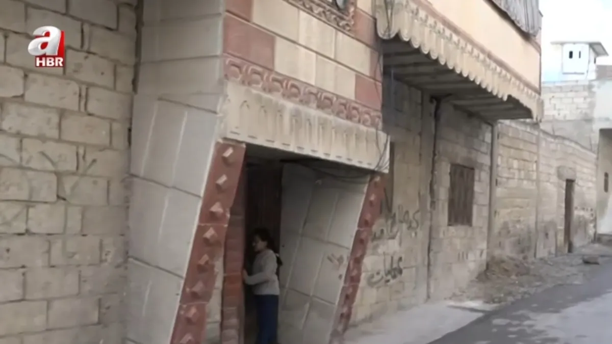 A Haber terörist Derviş’in evini görüntüledi! PKK’lıların bıraktığı silahlar…