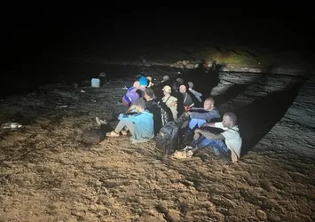 27 düzensiz göçmen  yakalandı