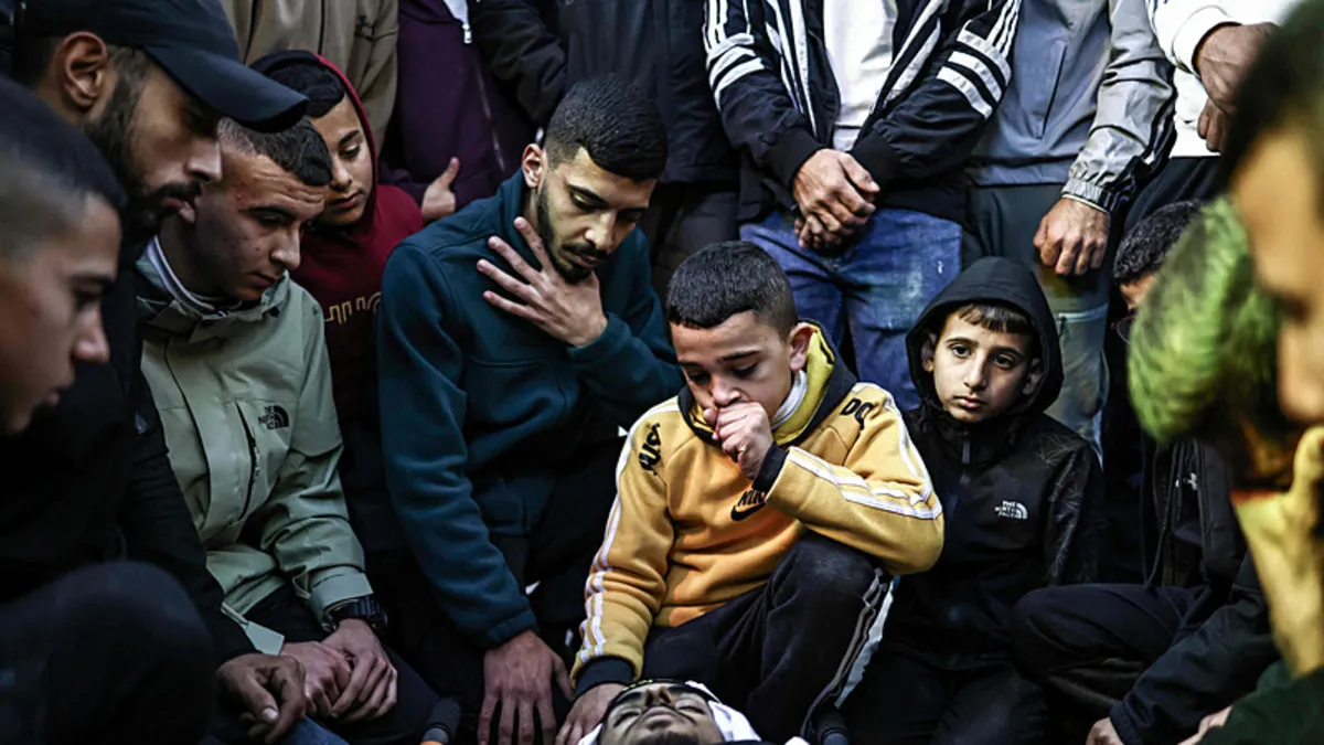 Katil İsrail'den ateşkese rağmen Gazze'ye saldırı: 1 ölü 12 yaralı