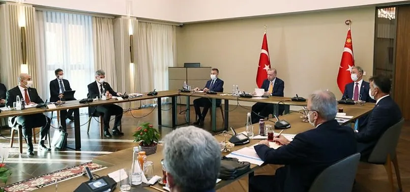 Başkan Erdoğan Bitlis'te bölge valileriyle toplantı yaptı