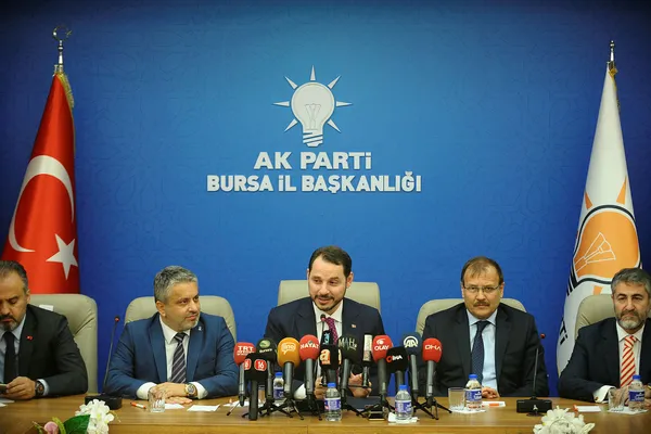 Bakan Berat Albayrak: Türkiye artık şampiyonlar ligindedir