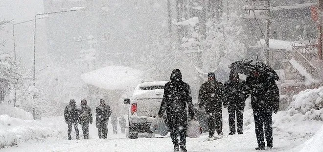 SON DAKİKA! Kar İstanbul’un kapısına dayandı! Meteoroloji’den o illere flaş sel ve heyelan uyarısı! İstanbul’a kar yağacak mı?