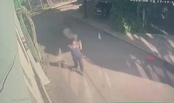 1686641441273.jpeg Pendik'te sokak ortasında kan donduran cinayet! Arkasından yaklaştı bir anda bıçakladı - 3