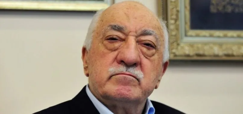 FETÖ’cü albaydan itiraf: Generallik rütbesini Gülen taktı