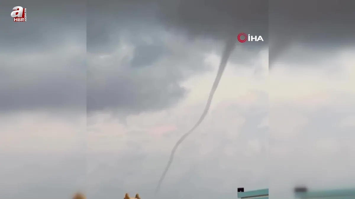 Antalya’da oluşan hortum kamerada