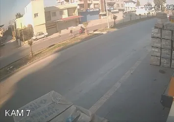 Kısıtlamada polisin 'dur' ihtarına uymadı! Yaşlı adama böyle çarptı!