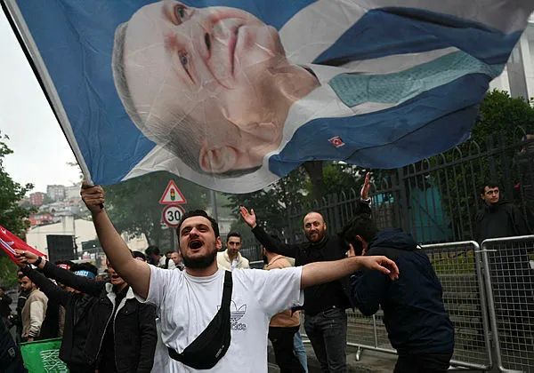 Türkiye’nin 81 ilinden Başkan Erdoğan’ın zaferinin sevinç görüntüleri! Başkan Erdoğan’ın konuşmaları…