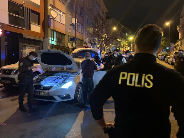 1612167424687.jpg Sokağa çıkma yasağını ihlal etti! Gazetecilere seslendi - 4