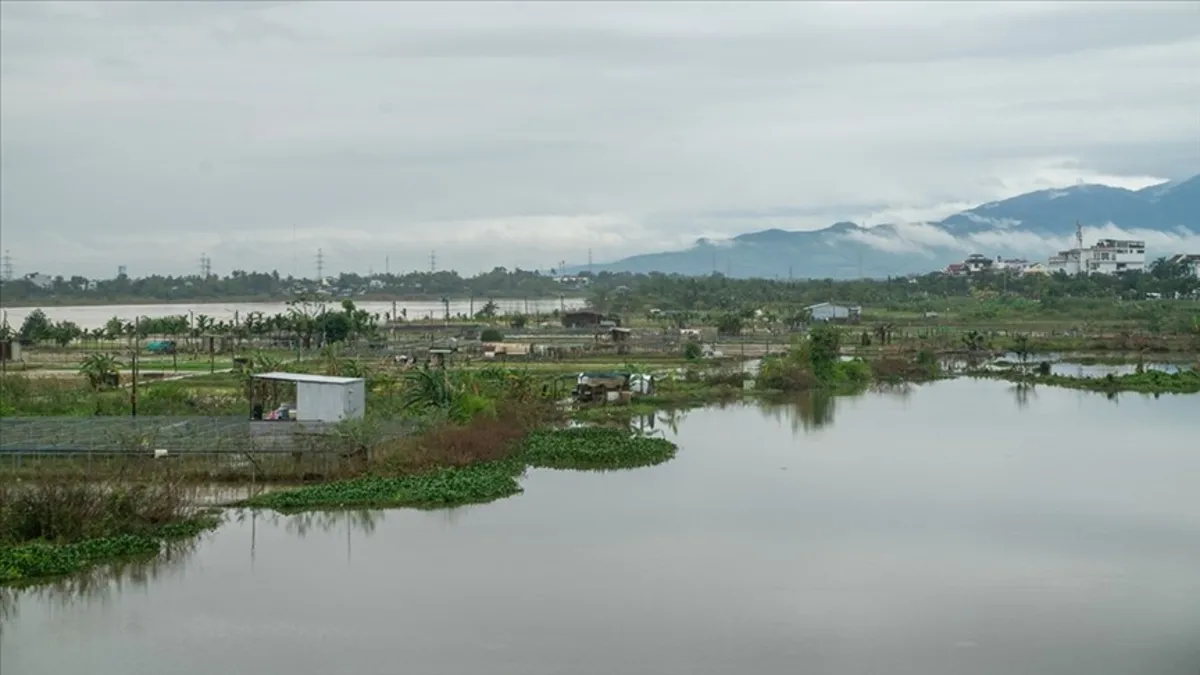 Vietnam'da şiddetli yağışlar sele neden oldu! 55 kişi hayatını kaybetti