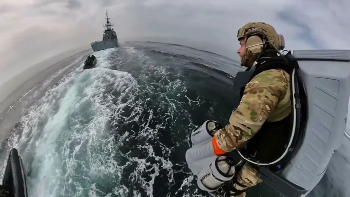 Akdeniz’e düşen İngiliz F-35 jetinin enkazı çıkarıldı