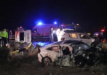 Burdur'da dehşet kaza! Ölü ve yaralılar var