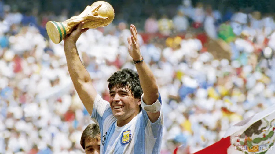 Diego Armando Maradona Türkiye'de hangi takımı destekliyordu? 8