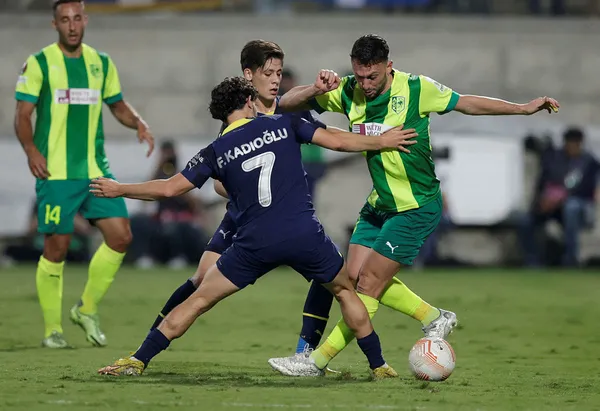 fenerbahce-uefada-turladi-aek-larnaca-1-2-fenerbahce-mac-sonucu-ozet-1665686891567.jpg Fenerbahçe UEFA'da turladı! AEK Larnaca 1-2 Fenerbahçe (MAÇ SONUCU-ÖZET)