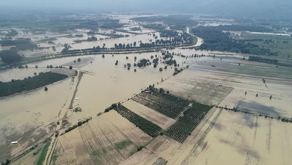 İstanbul ve Ankara’ya yağmur yağacak mı? O illere sel ve su baskını uyarısı | İşte 5 günlük hava durumu