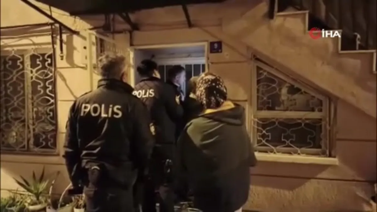 Yeni yıla balkonda mahsur kalarak geçirdi