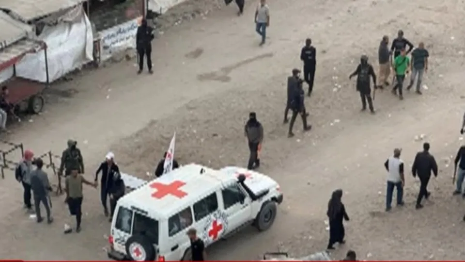 Kızılhaç yetkilileri takas için Gazze’de