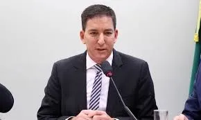 Glenn Greenwald kurucusu olduğu The Intercept’ten Joe Biden’i eleştirdiği makale sansürlendiği için istifa etti