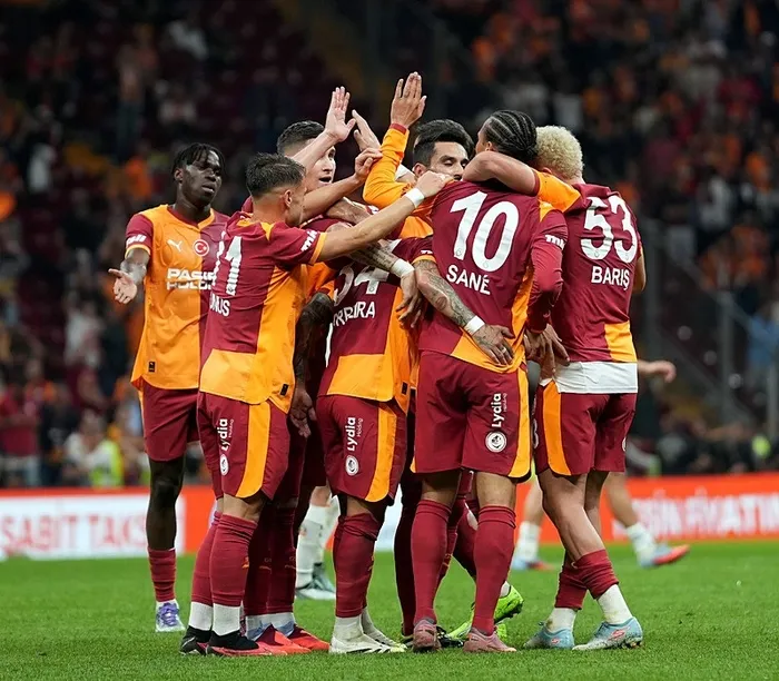 Yapay zeka Galatasaray-Liverpool maçı için skor verdi! Osimhen atacak ama...
