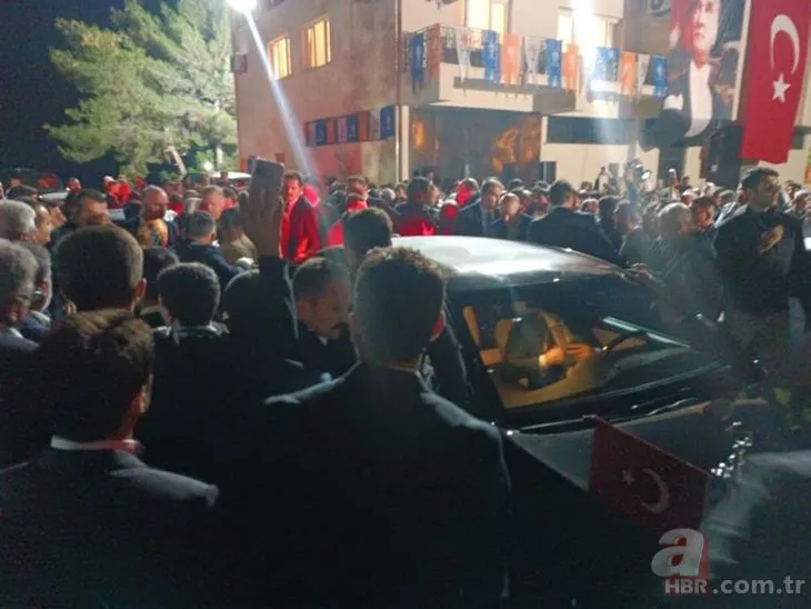Başkan Recep Tayyip Erdoğan Diyarbakır’da vatandaşlarla buluştu! ATAK helikopterine selamladı