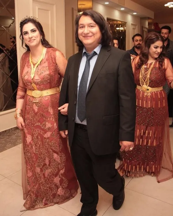 gelin-ve-damat-herkese-soyledi-bize-taki-takmayin-1657811790479.jpg Gelin ve damat herkese söyledi: 'Bize takı takmayın’ - 2