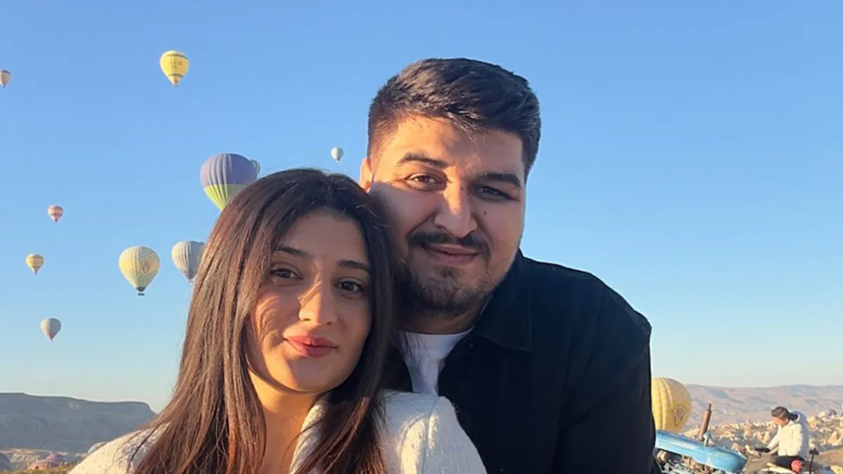 Eşini öldürüp satırı boğazına bıraktı! Antalya'da korkunç vahşet...