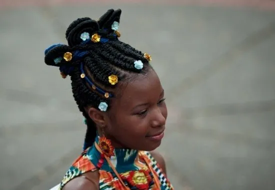 Afro saç modelleri yarıştı