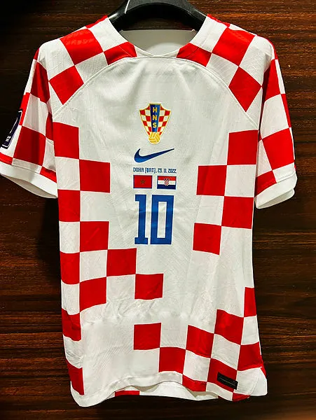 Hırvat yıldız Modric depremzedeleri unutmadı! - 2