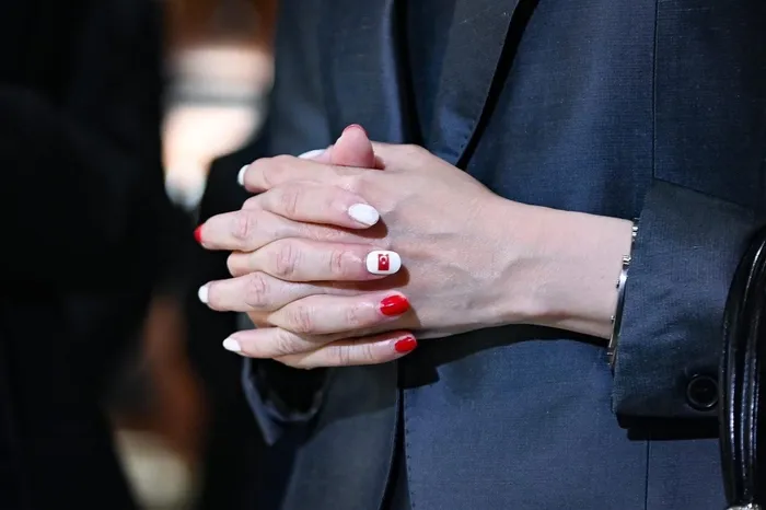 Japon Prenses’in tırnağındaki Türk bayrağı: Kültürel dostluğun ince detayı