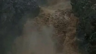 O ilimizde şelale taştı