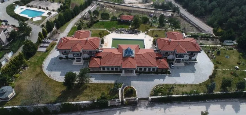 FETÖ'nün karanlık yüzünü gösteren The Network belgeselini 12 ülke daha görecek