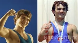 Naim filminde Naim Süleymanoğlu'nu canlandıran oyuncu kimdir? Van Eck nereli, kaç yaşında? 5