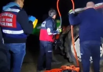 Traktör tarlaya uçtu: 1 ölü