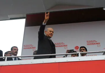 MHP'den yeni referandum kitapçığı