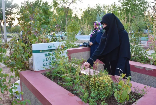 Kobani olaylarında çocuklarını kaybeden aileler konuştu: Oy verirken çocuklarımızın nasıl öldürüldüğünü düşünün