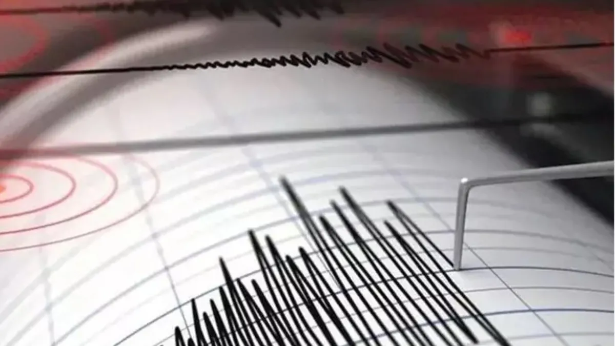 İran'da deprem! 4 kişi öldü çok sayıda yaralı var