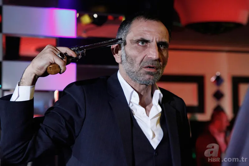 Kurtlar Vadisi'nin Memati'si Gürkan Uygun'un mutlu günü! Güzel haberi eşi Şebnem Ceylan paylaştı 18