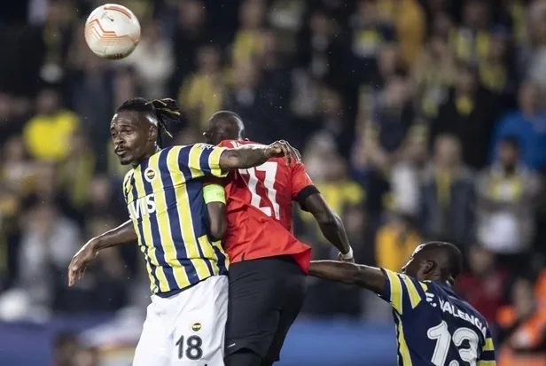 Dinamo Kiev - Fenerbahçe canlı maç izle! Dinamo Kiev Fenerbahçe maçı canlı izle bedava donmadan kesintisiz!