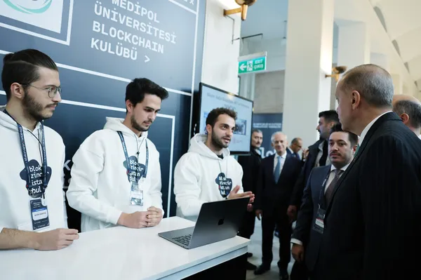 Son dakika: Blokzincir İstanbul Programı! Başkan Erdoğan’dan önemli açıklamalar | Yunanistan’a Tayfun göndermesi