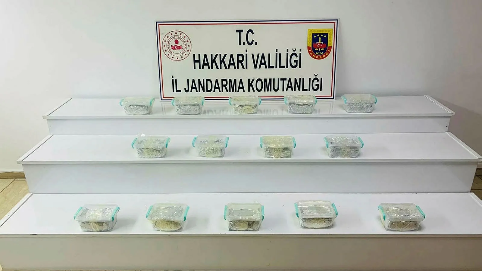 Hakkari'de uyuşturucu operasyonu: 15 kilo yakalandı